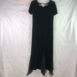 Another Thyme Black Velvet Maxi Dress W/Shear Handkerchief Hem Short Sleeves 10